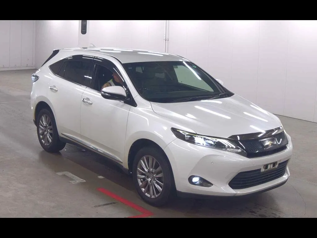 TOYOTA HARRIER PREMIUM
