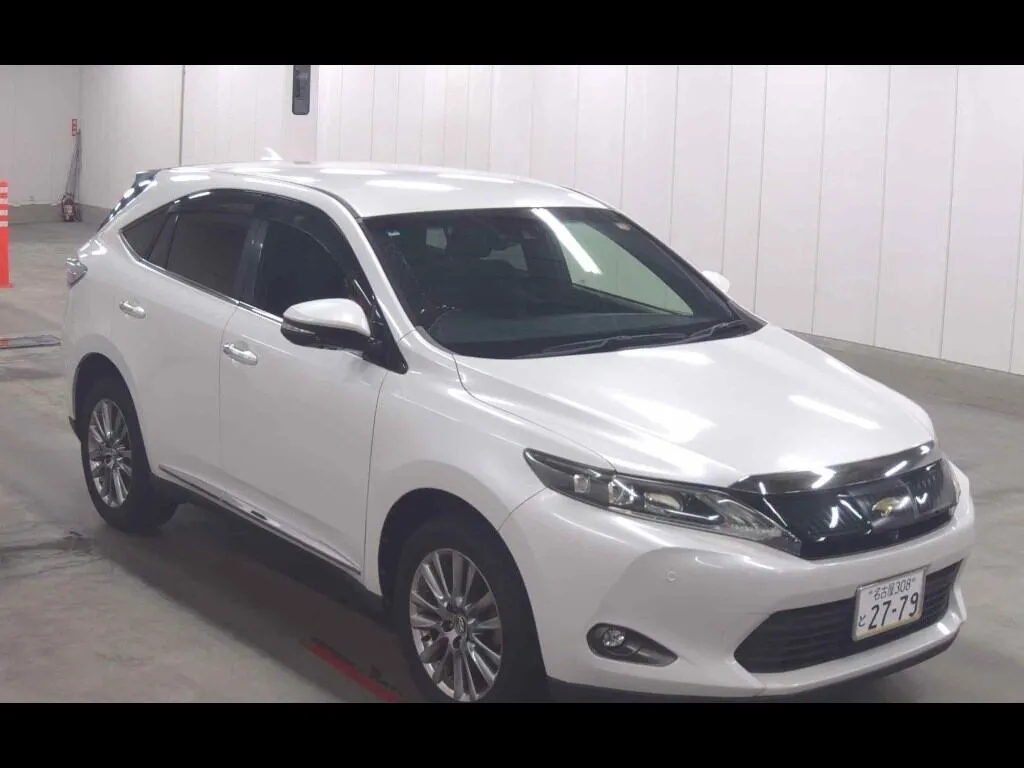 TOYOTA HARRIER 4WD PREMIUM ADVANCED PACKAGE