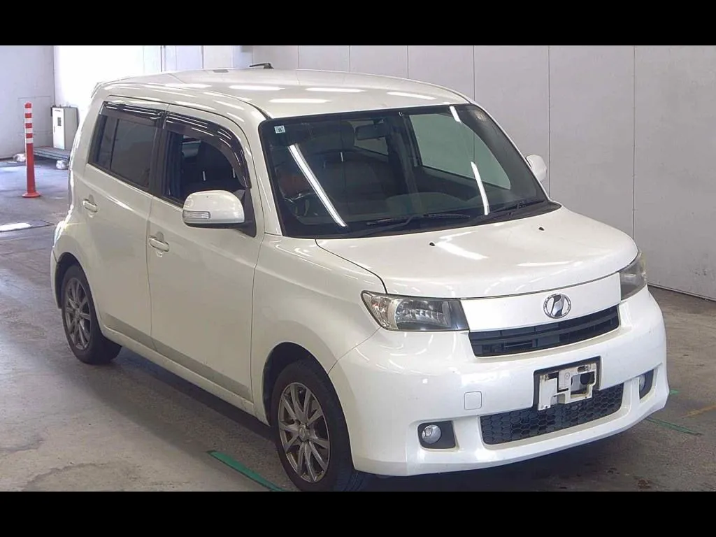 TOYOTA BB 5D S