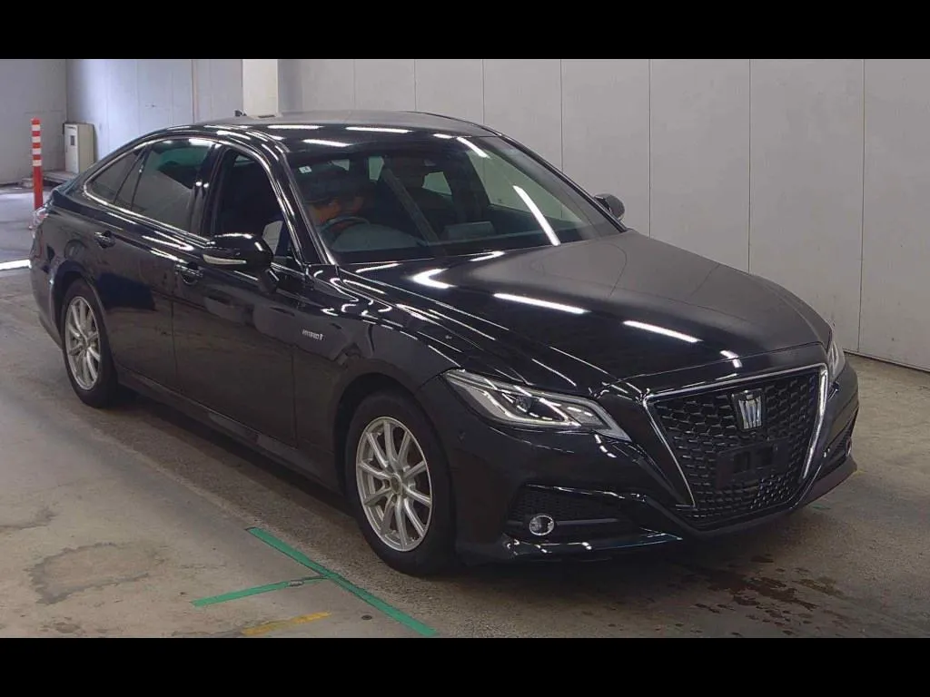 TOYOTA CROWN HYBRID S C PACKAGE