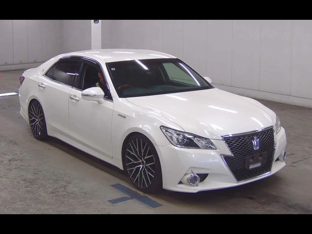 TOYOTA CROWN HYBRID ATHLETE S