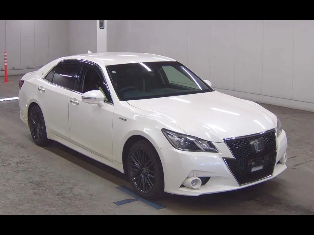 TOYOTA CROWN HYBRID 4WD ATHLETE S FOUR BLACK STYLE