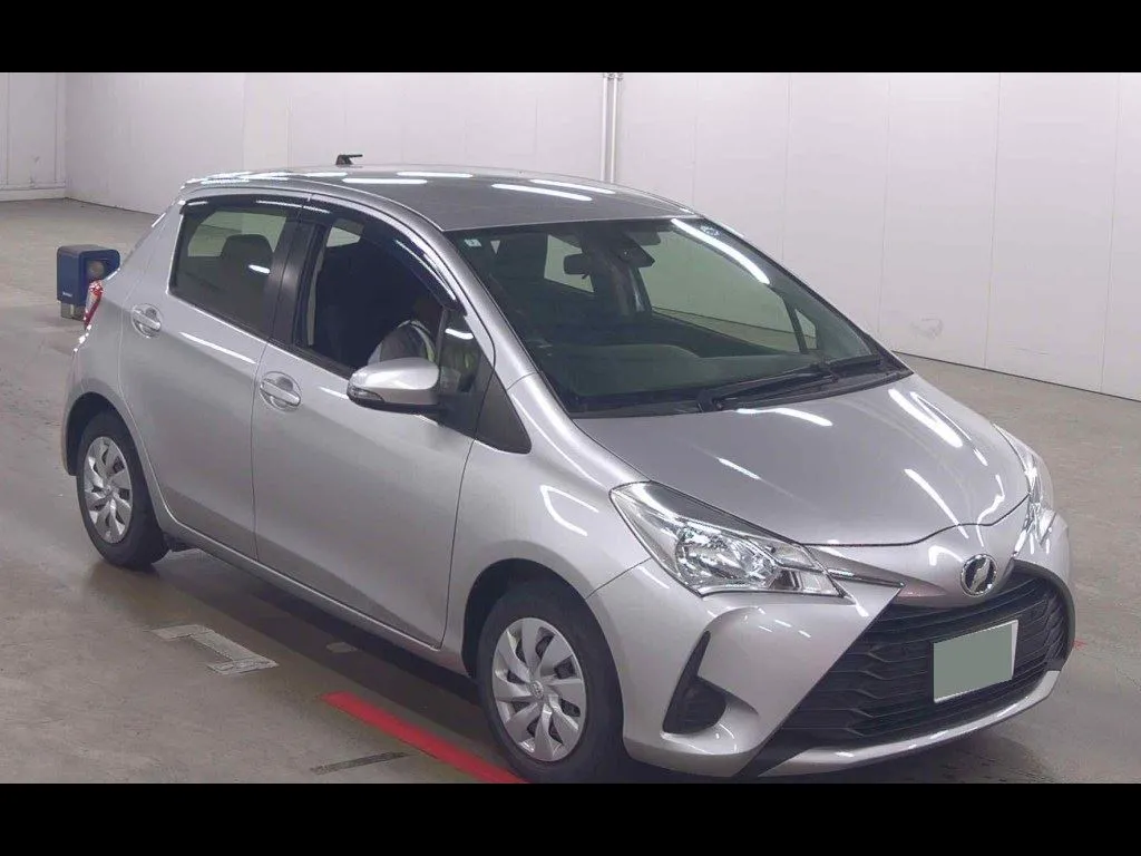 TOYOTA VITZ 5D F M PACKAGE