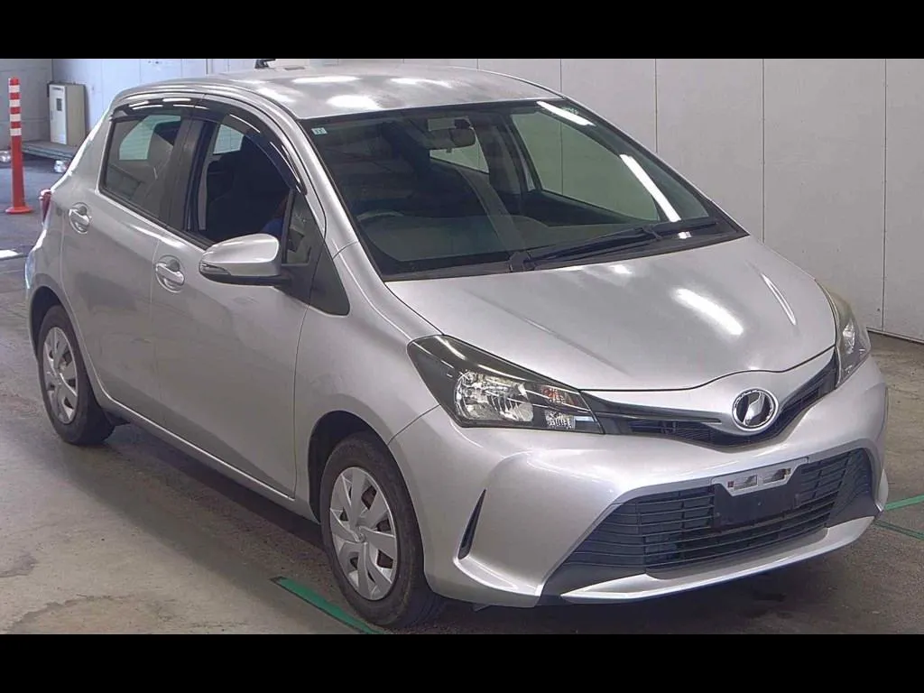 TOYOTA VITZ 5D F M PACKAGE