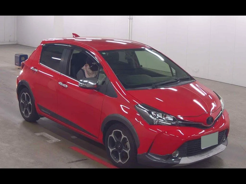 TOYOTA VITZ 5D U