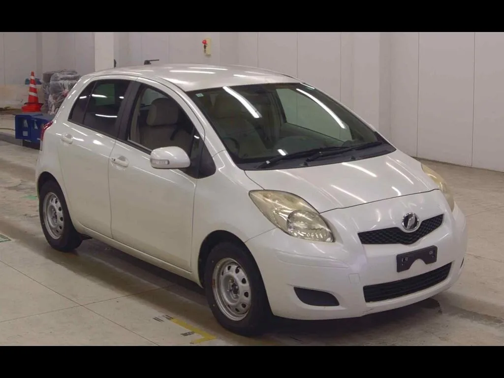 TOYOTA VITZ 5D F LIMITED