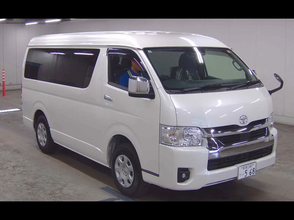 TOYOTA HIACE WAGON 4D 4WD GL