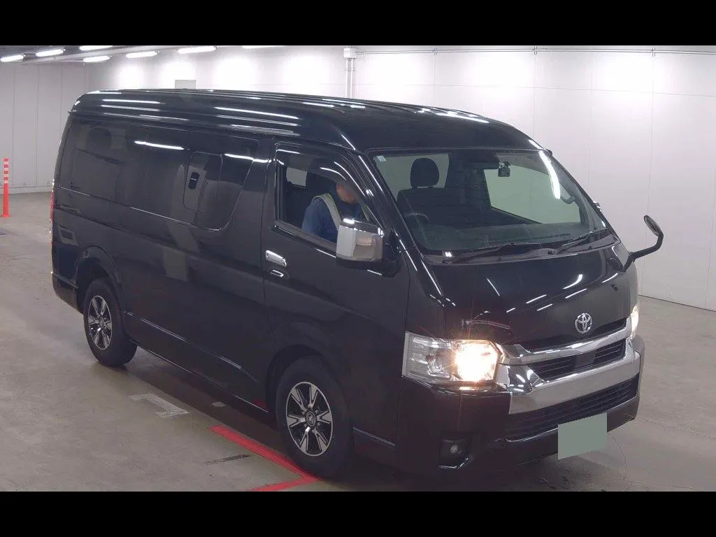 TOYOTA HIACE WAGON 4D GL