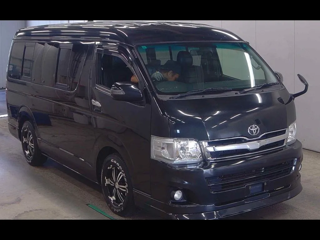 TOYOTA HIACE WAGON 4D 4WD GL