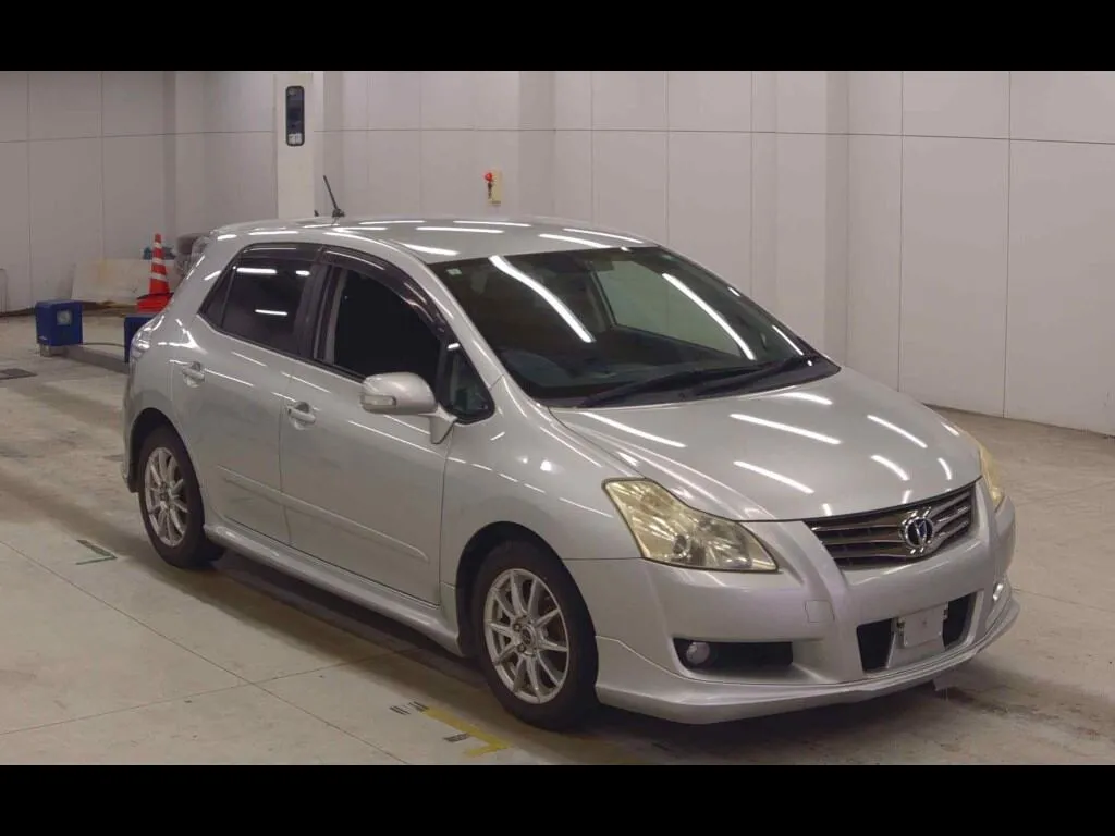 TOYOTA BLADE BASE GRADE