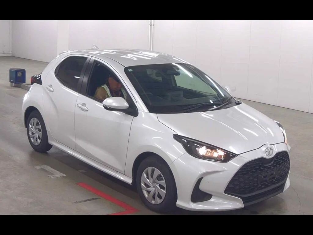 TOYOTA YARIS X
