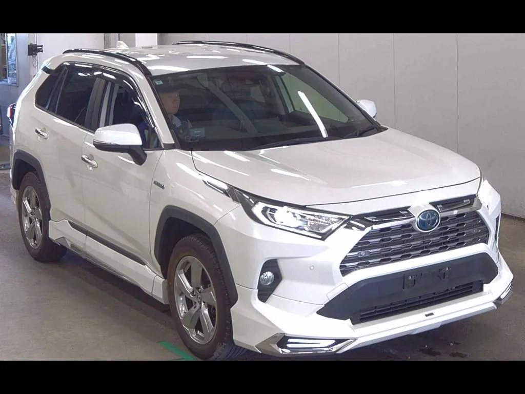 TOYOTA RAV4 5D 4WD HYBRID G