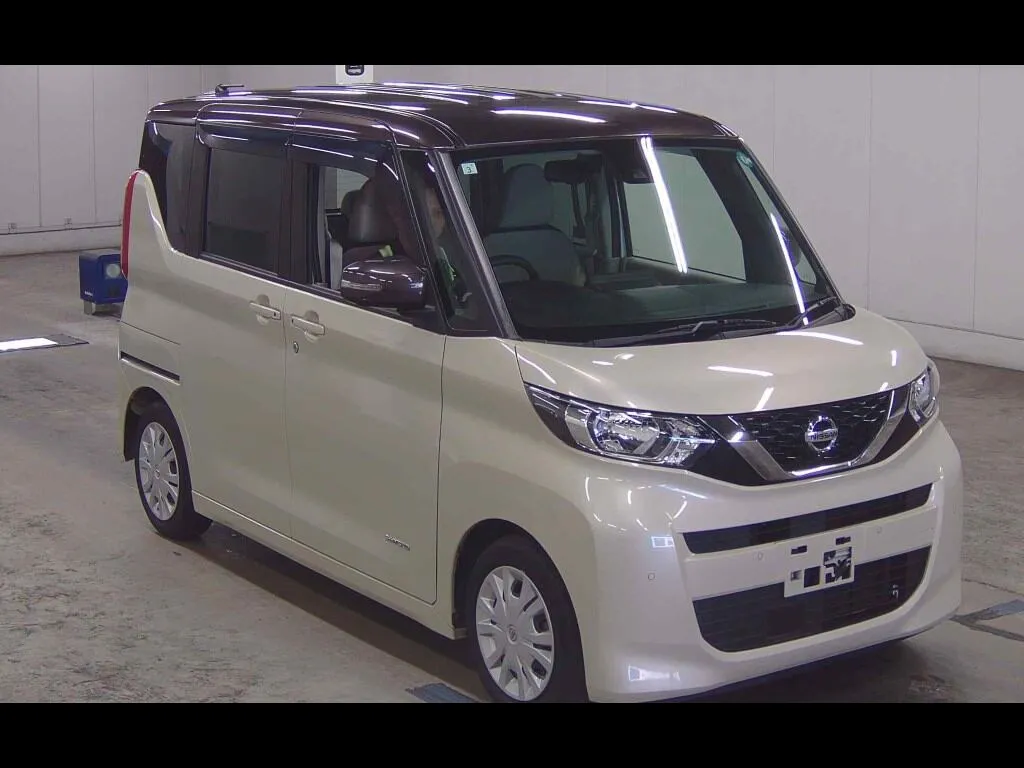 NISSAN ROOX X