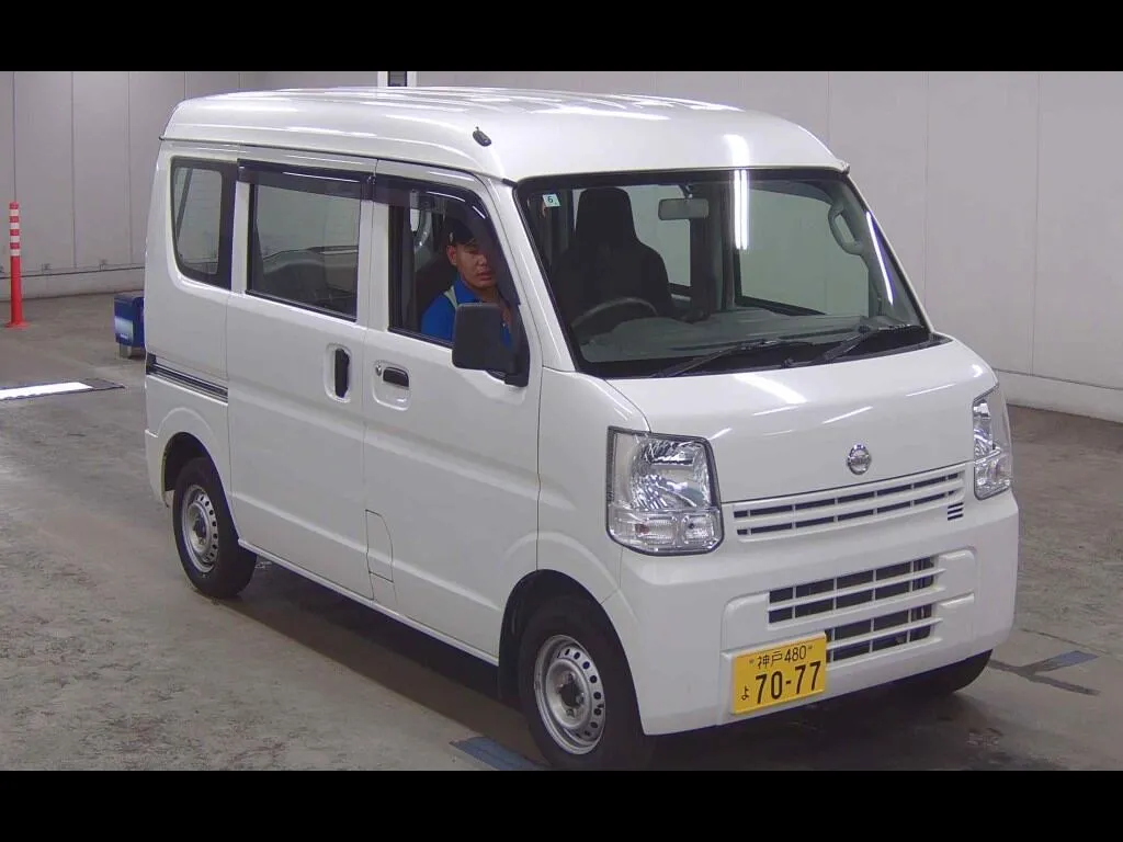 NISSAN NV100CLIPPER VAN DX