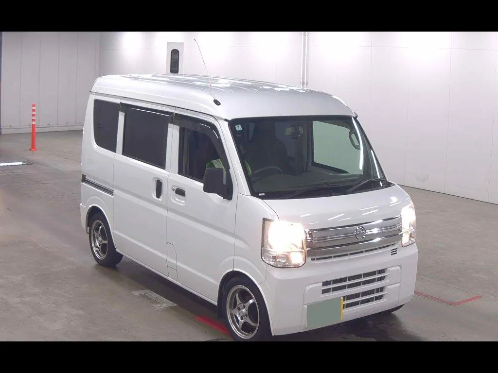 NISSAN NV100CLIPPER VAN DX