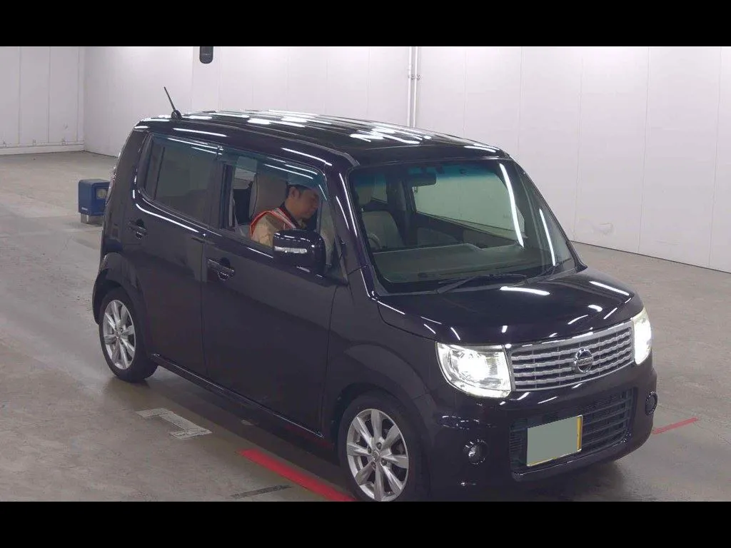 NISSAN MOCO DOLCE G
