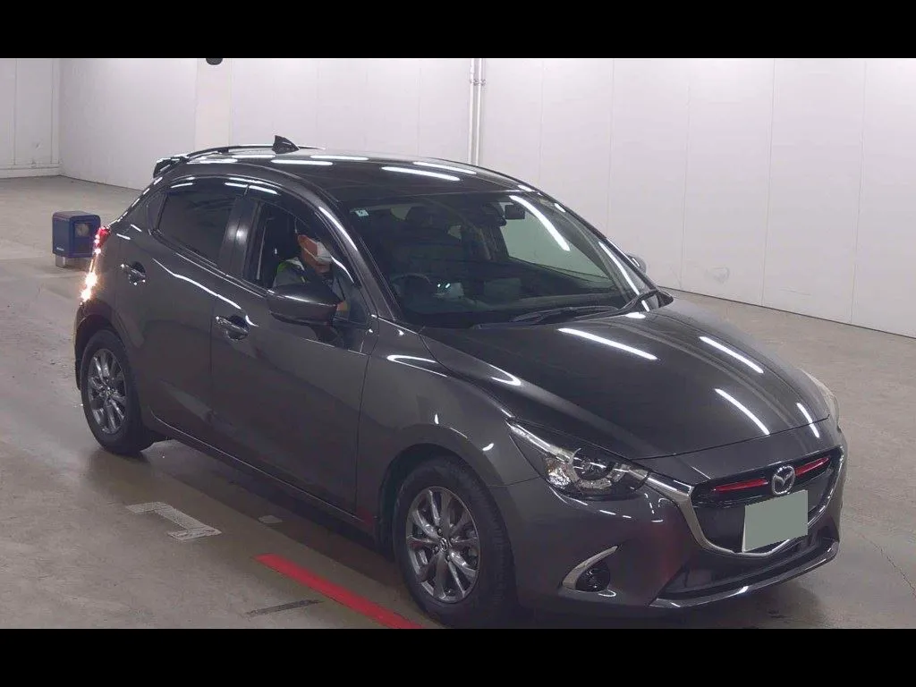MAZDA DEMIO 5D 13S TOURING L PACKAGE