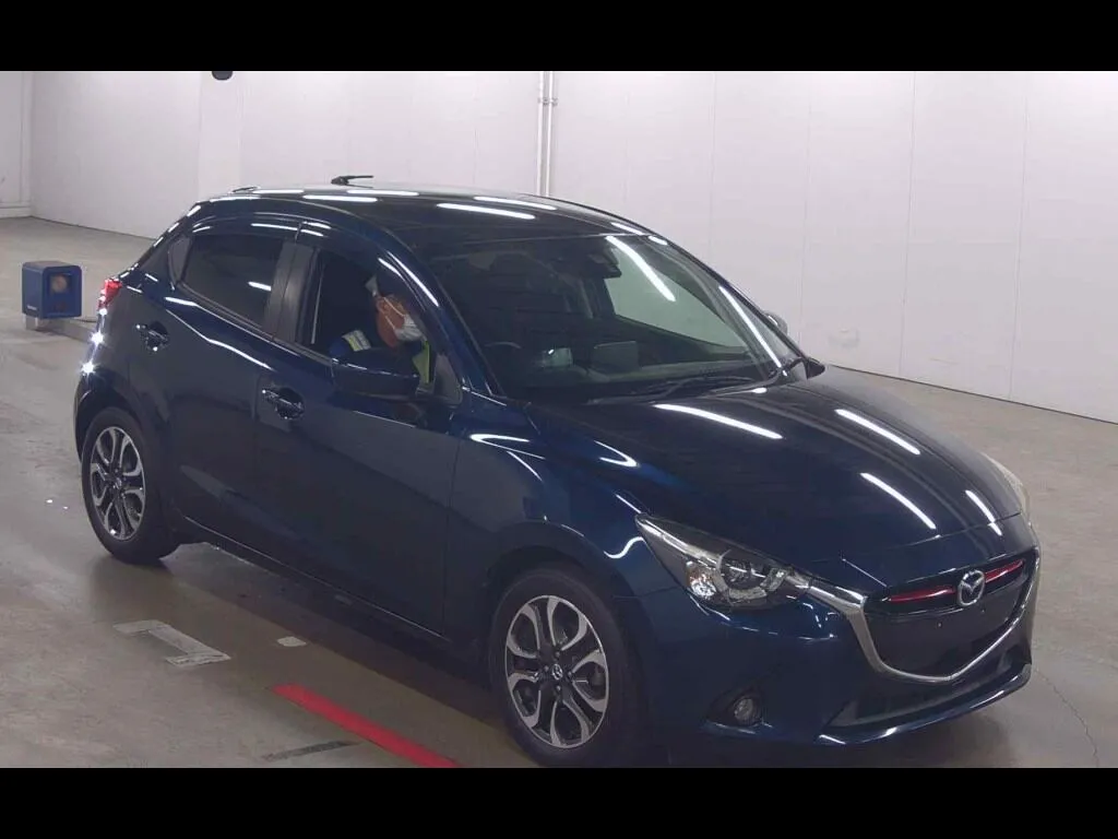 MAZDA DEMIO 5D XD TOURING
