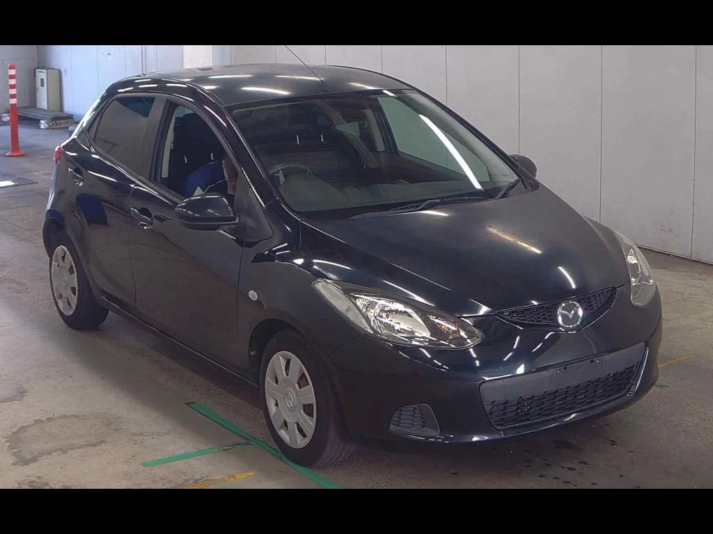 MAZDA DEMIO 5D 13C