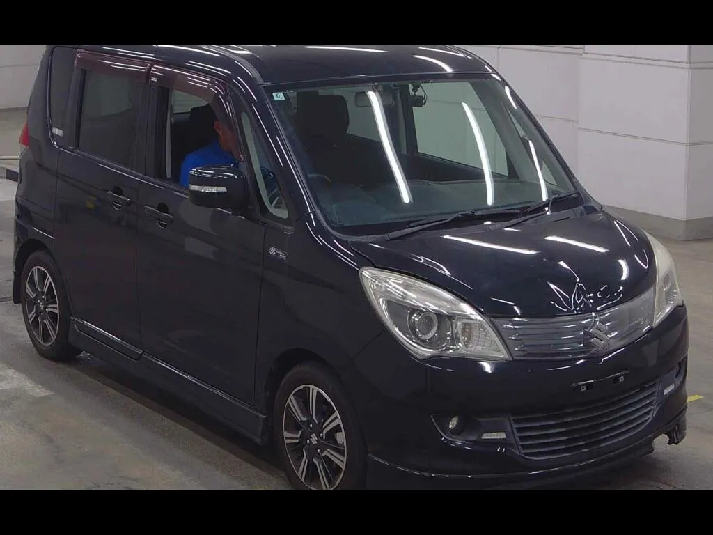 SUZUKI SOLIO 4WD BLACK&WHITE