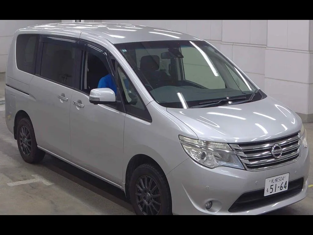 NISSAN SERENA 5D 4WD 20X V SELECTION + SAFETY