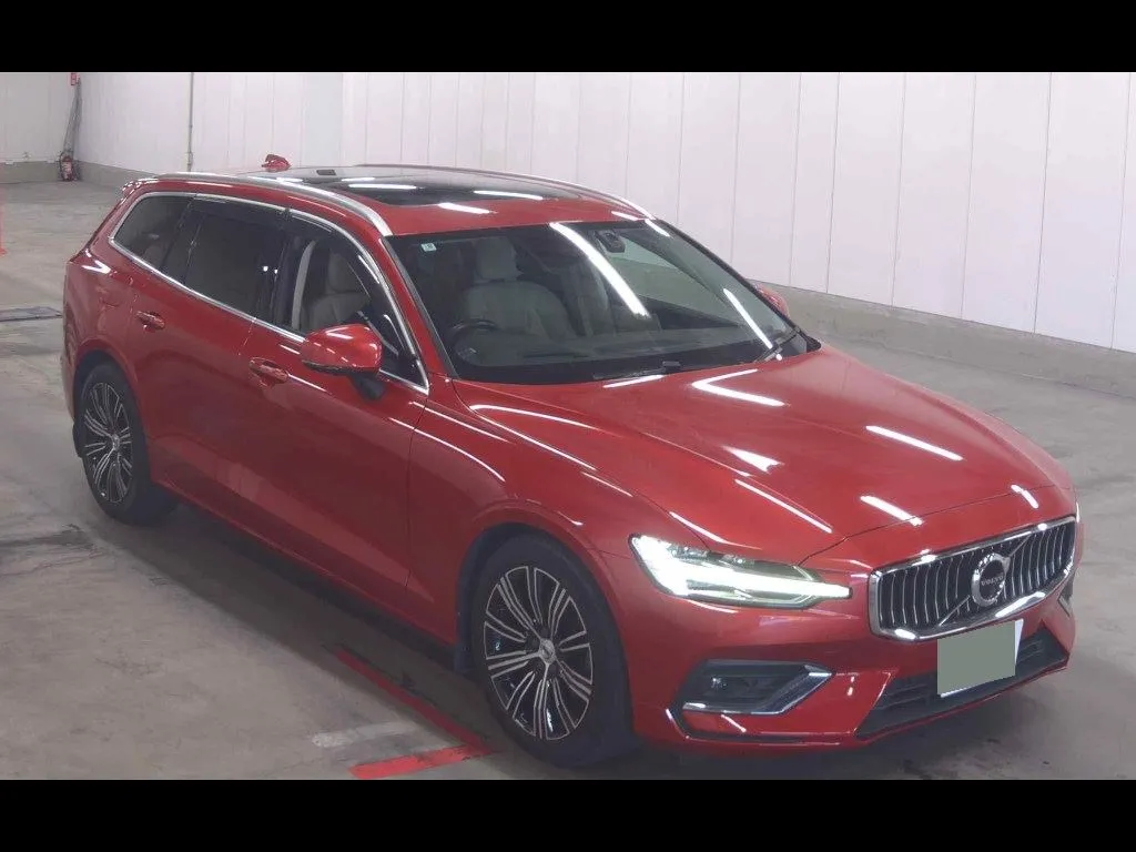 VOLVO V60 B5 INSCRIPTION