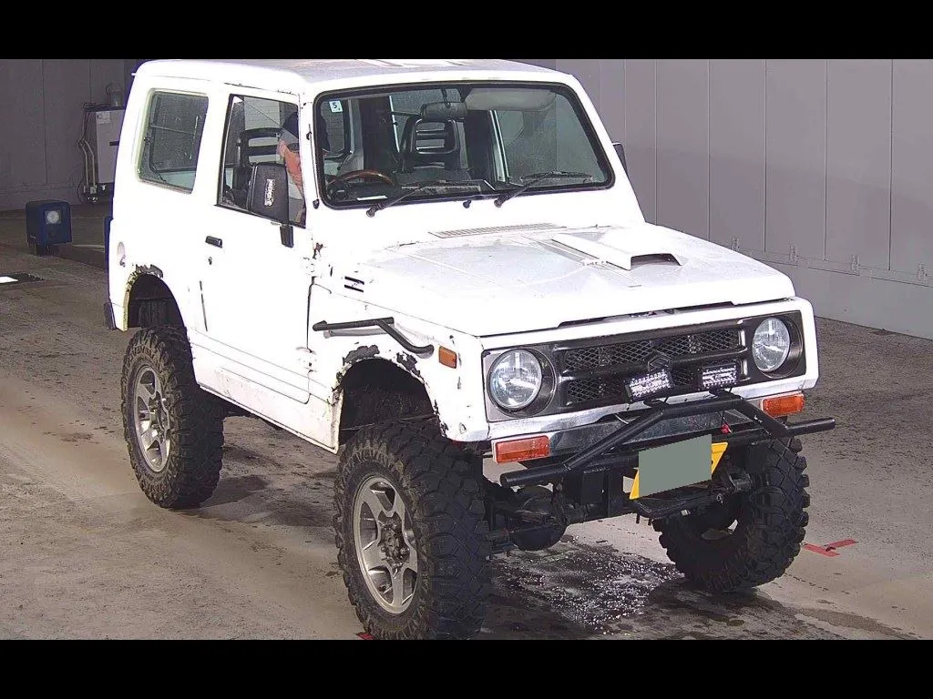 SUZUKI JIMNY 3D 4WD