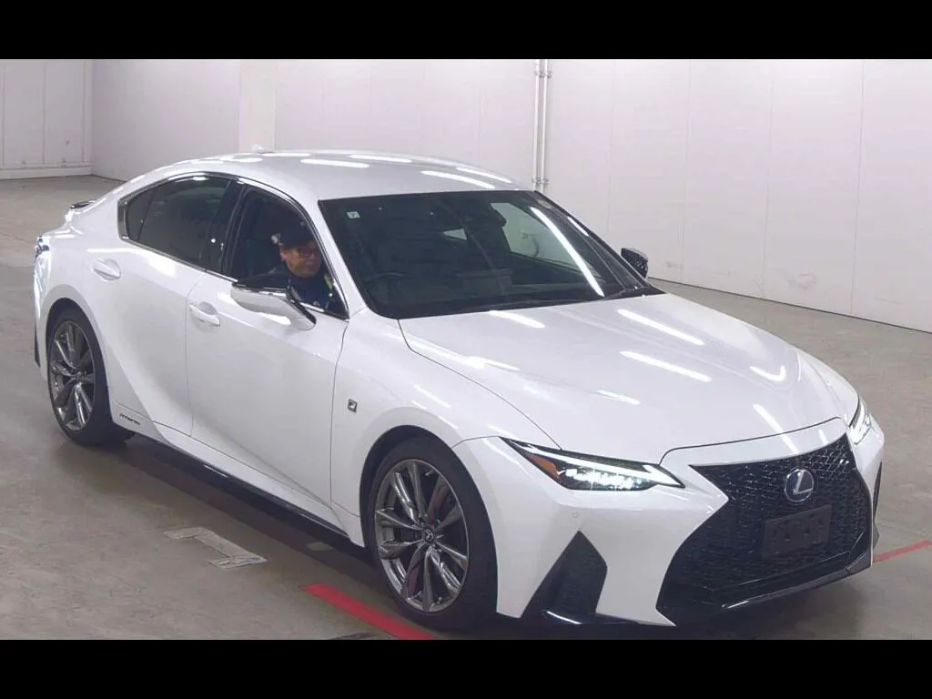LEXUS IS 4D IS300H F SPORT