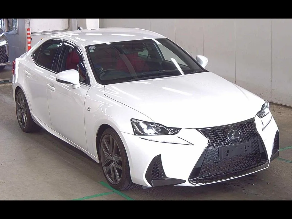 LEXUS IS 4D IS300H F SPORT