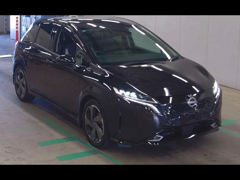 NISSAN AURA 4WD G FOUR LEATHER EDITION