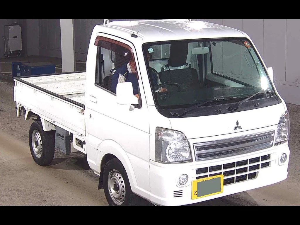 MITSUBISHI MINICAB TRUCK 4WD