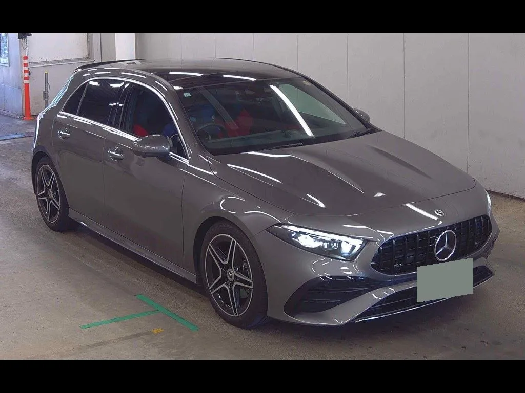 MERCEDES BENZ A-CLASS A200D AMG LINE