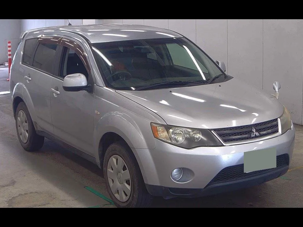 MITSUBISHI OUTLANDER 4WD M