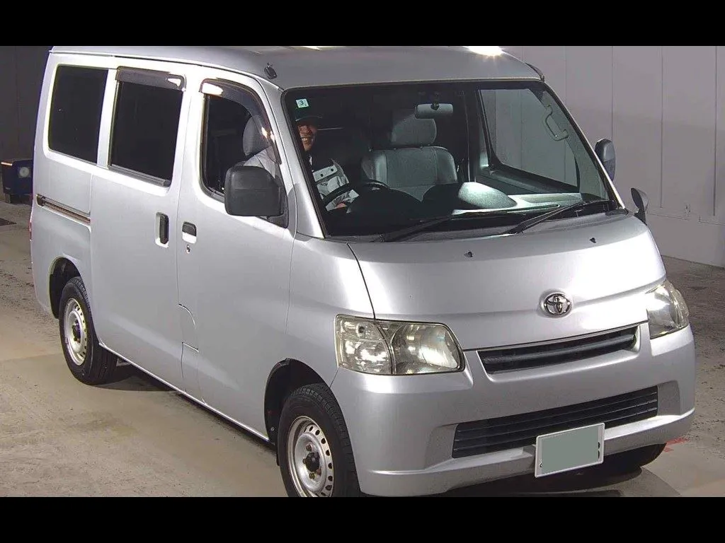 TOYOTA LITEACE VAN 5D GL
