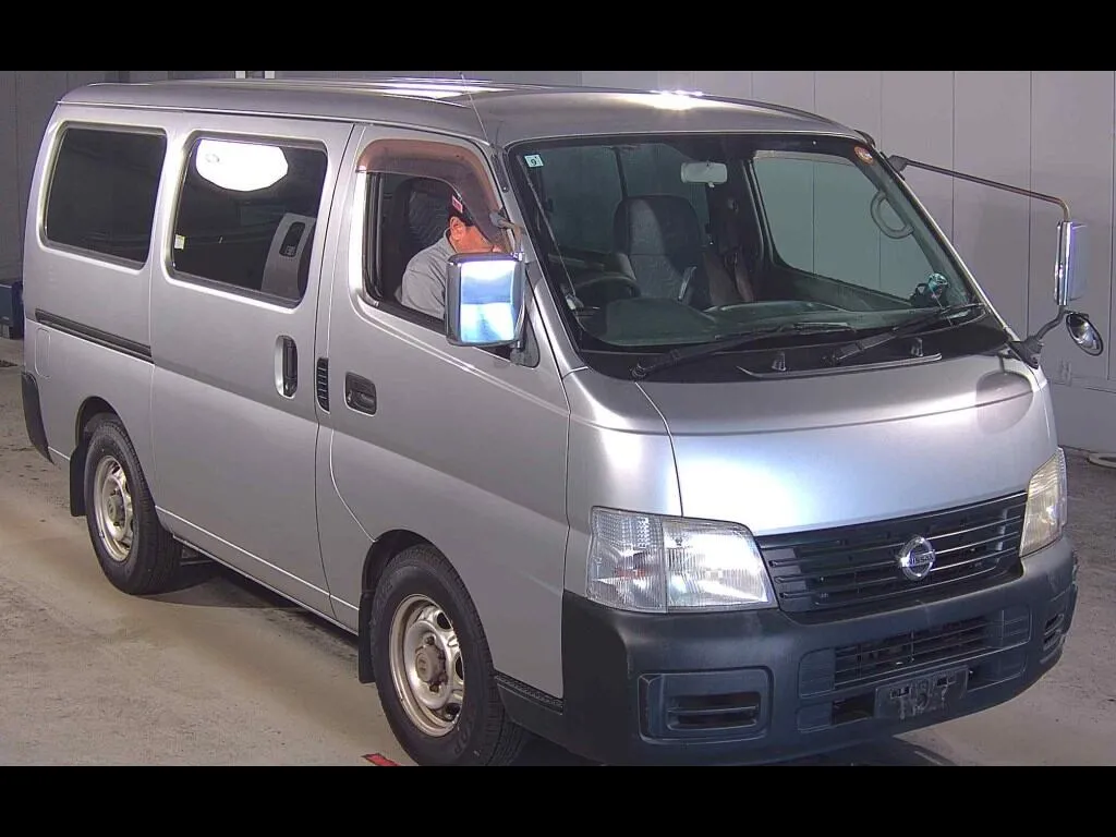 NISSAN CARAVAN 5D