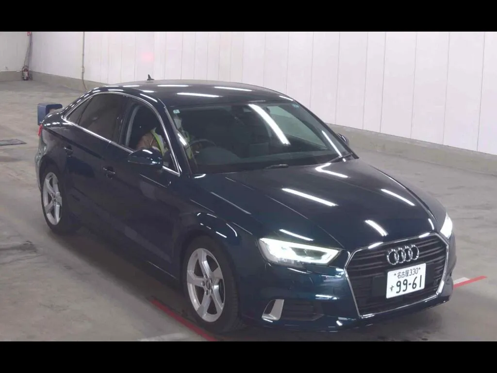 AUDI A3 SEDAN 30 TFSI SPORT