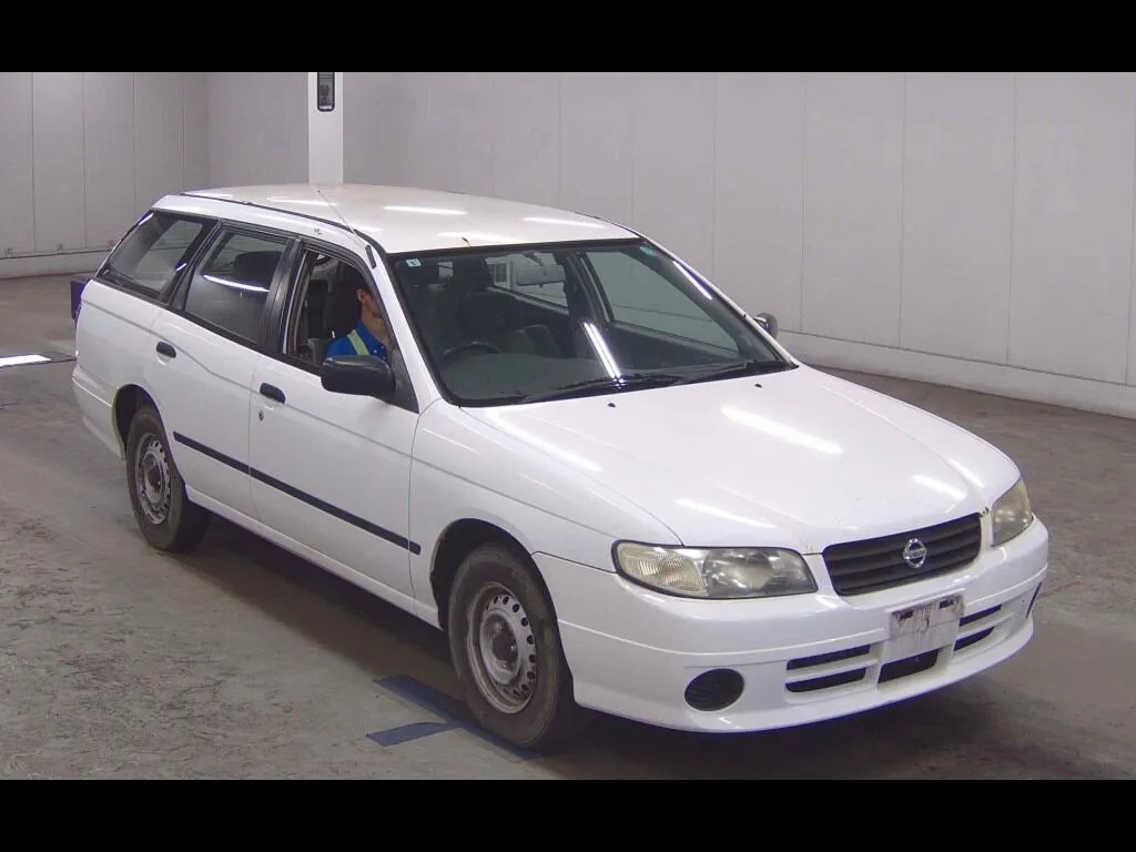 NISSAN EXPERT