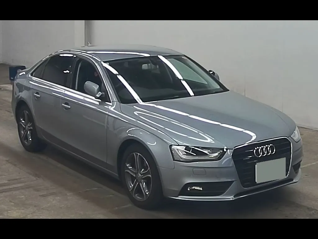 AUDI A4 4WD 2.0TFSI QUATTRO