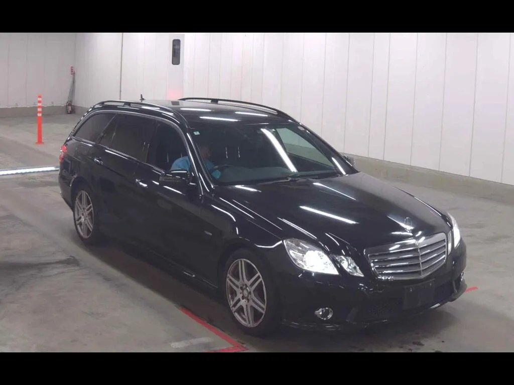 MERCEDES BENZ E-CLASS STATIONWAGON E250CGI BLUEEFFICIENCY STATIONWAGON