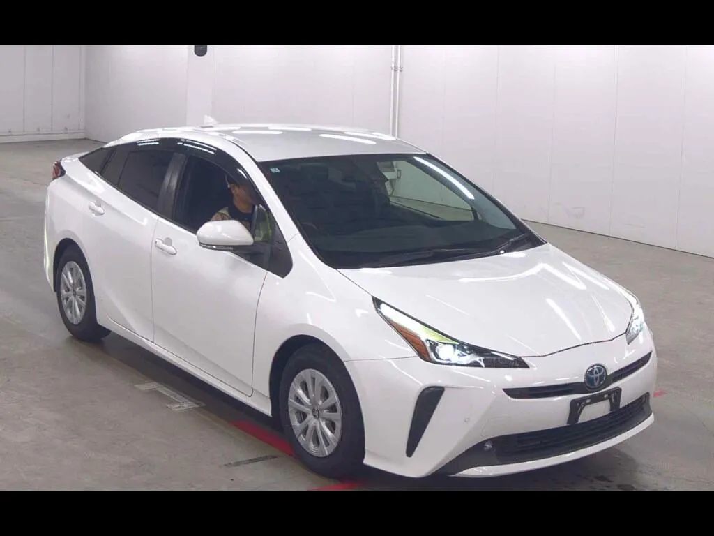 TOYOTA PRIUS 5D S