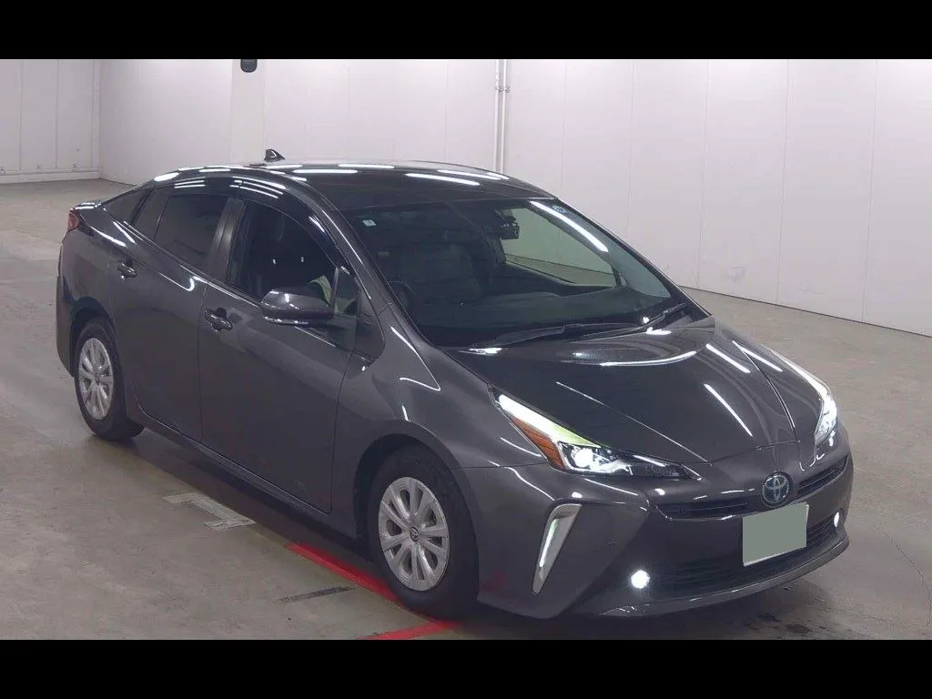 TOYOTA PRIUS 5D S SAFETY PLUS Ⅱ