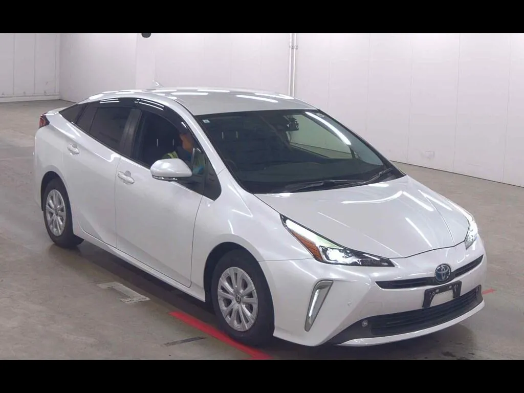TOYOTA PRIUS 5D 4WD S SAFETY PLUS Ⅱ