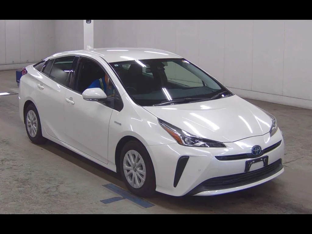 TOYOTA PRIUS 5D S