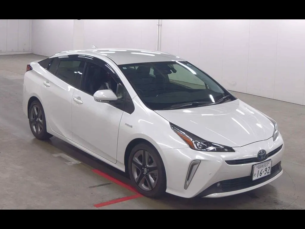 TOYOTA PRIUS 5D S TOURING SELECTION