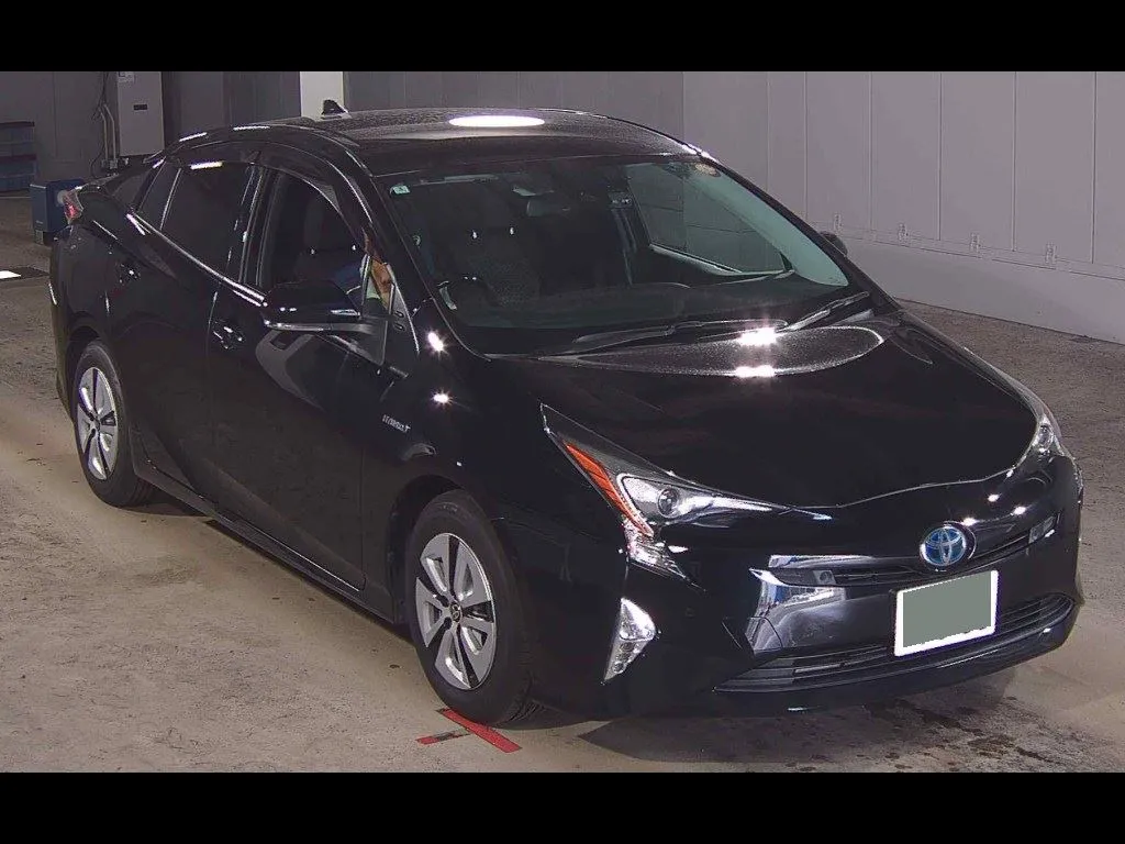TOYOTA PRIUS 5D A