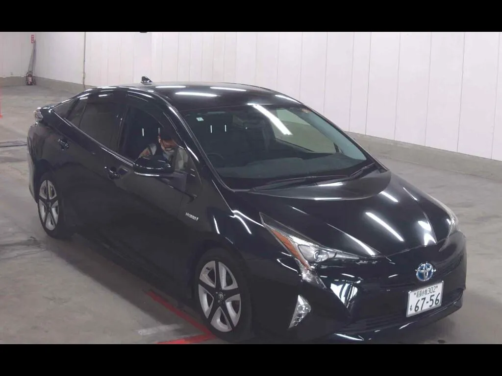 TOYOTA PRIUS 5D S TOURING SELECTION