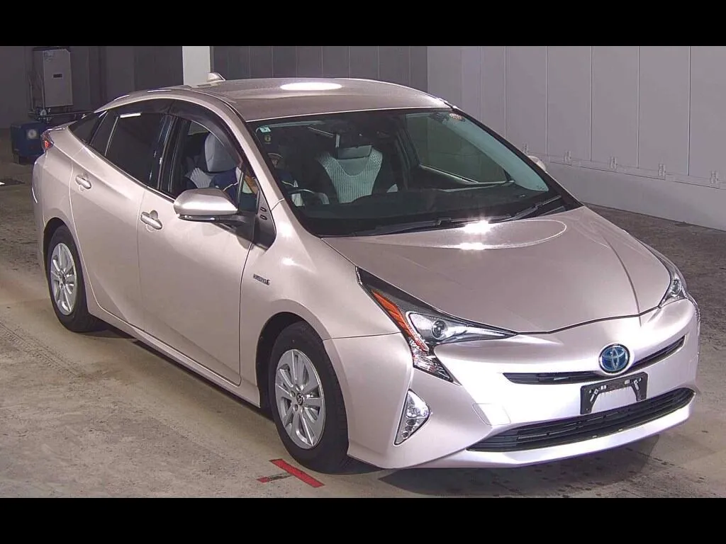 TOYOTA PRIUS 5D S