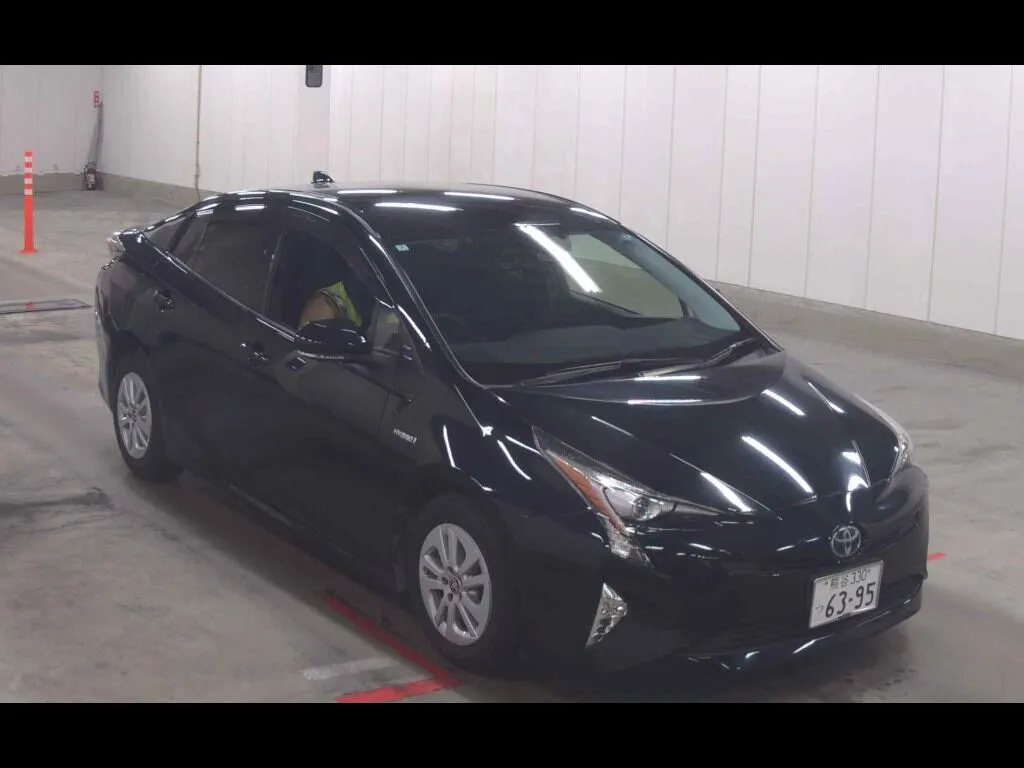 TOYOTA PRIUS 5D S