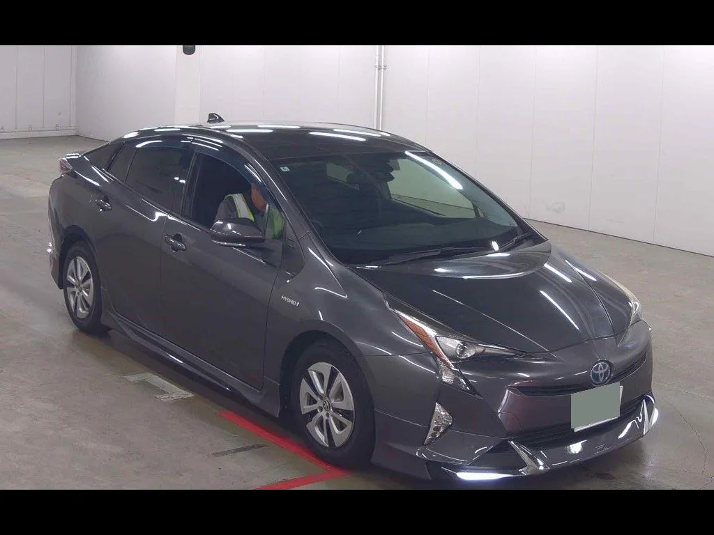 TOYOTA PRIUS 5D S