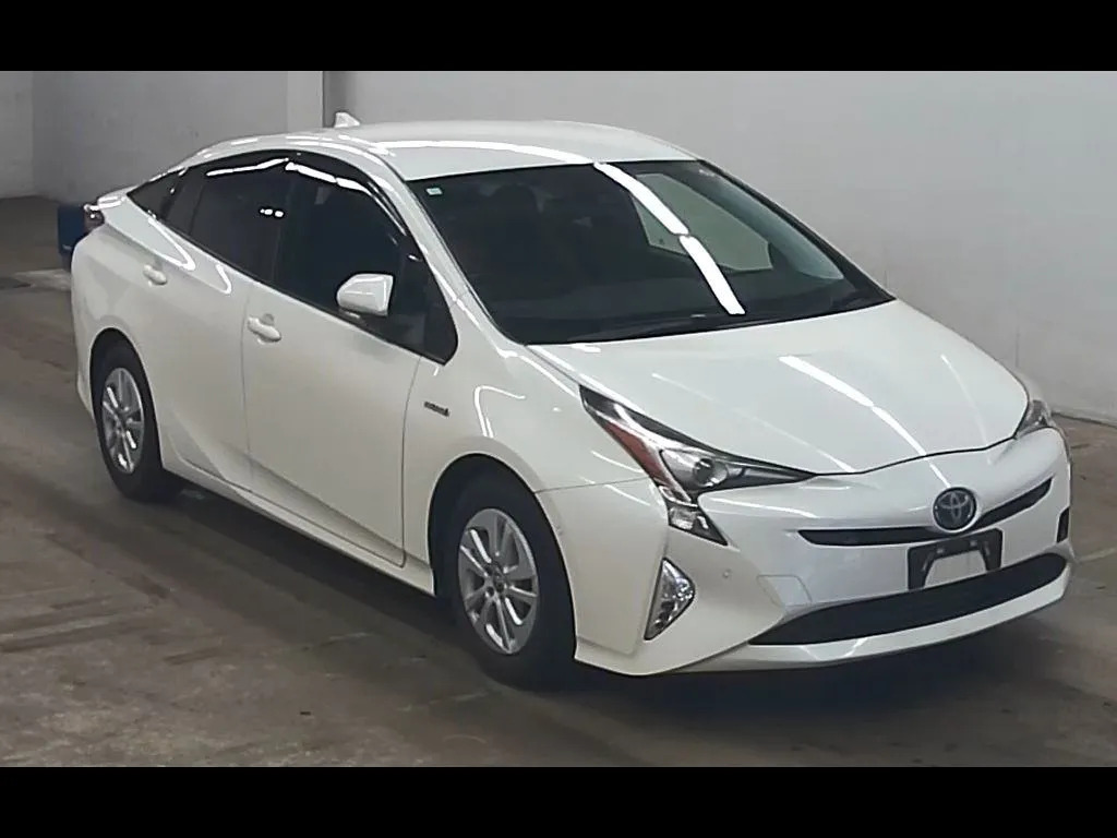 TOYOTA PRIUS 5D S SAFETY PLUS